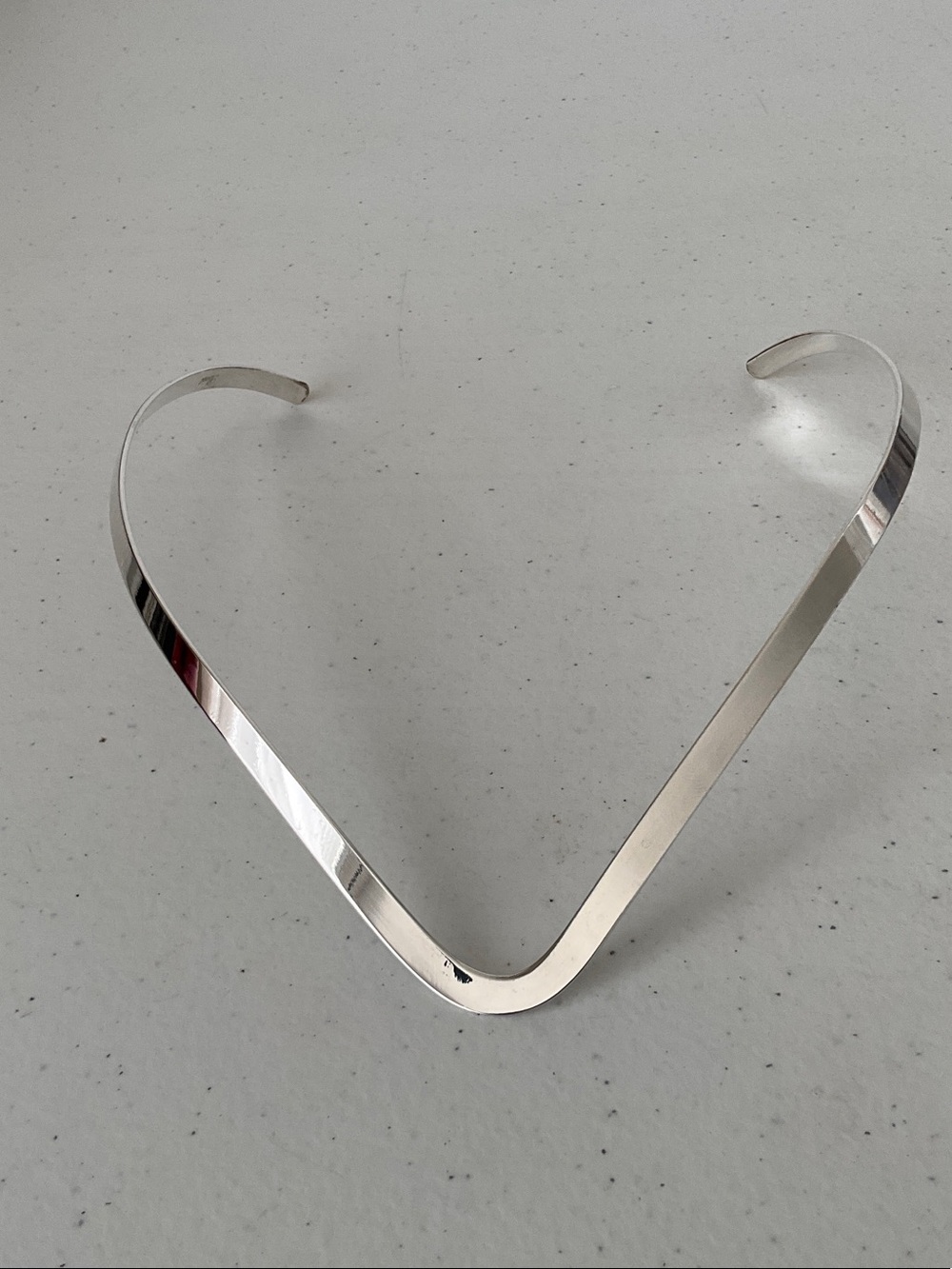 Best Modern Sterling Silver V-Neck Collar Necklace
